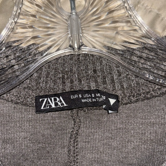 Zara Women’s Gray Crop Sweater - Size Small - Picture 4 of 4